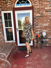 Load image into Gallery viewer, CURVY READY 4 WAR