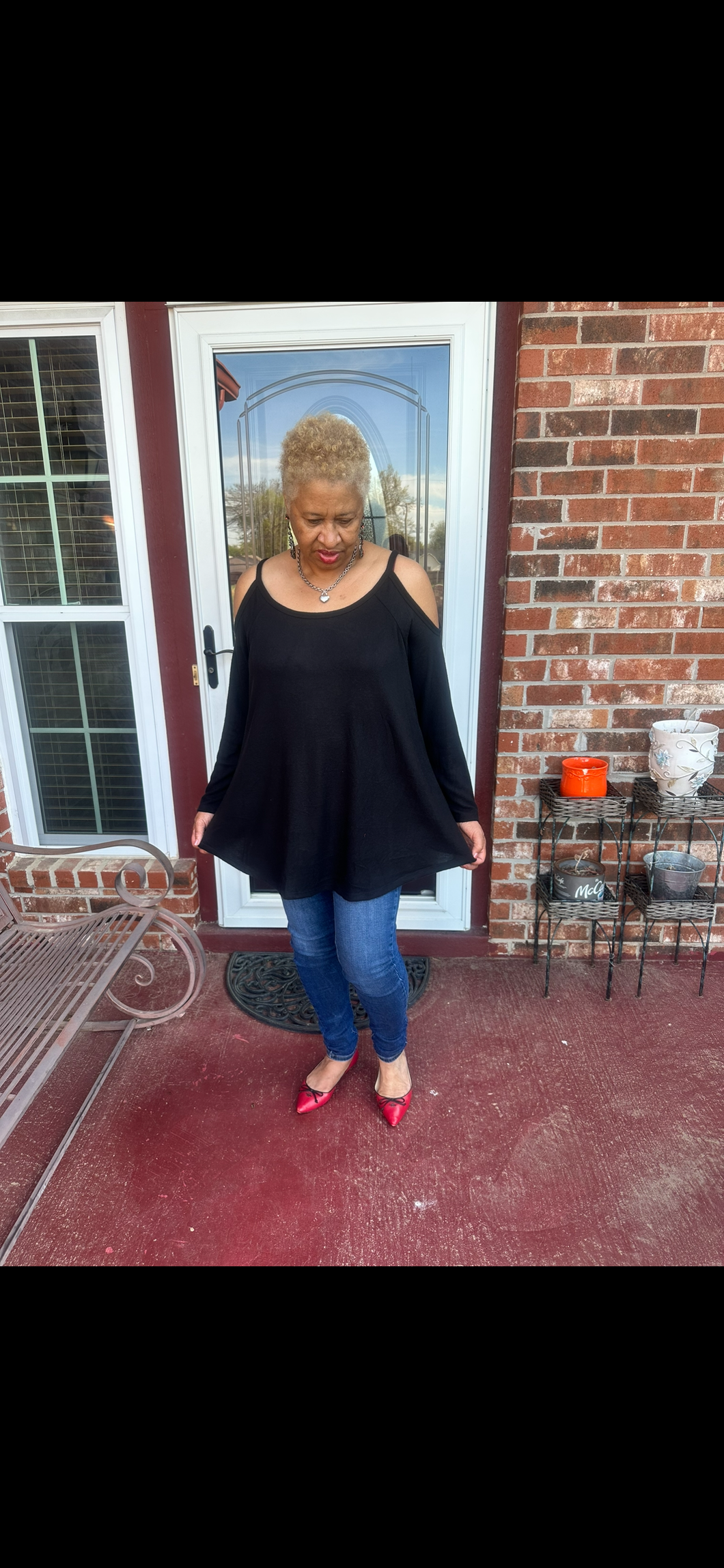 CURVY BLACK PLAY IT COOL TOP