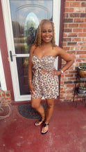 Load image into Gallery viewer, LEOPARD PRINT SHORT SET

