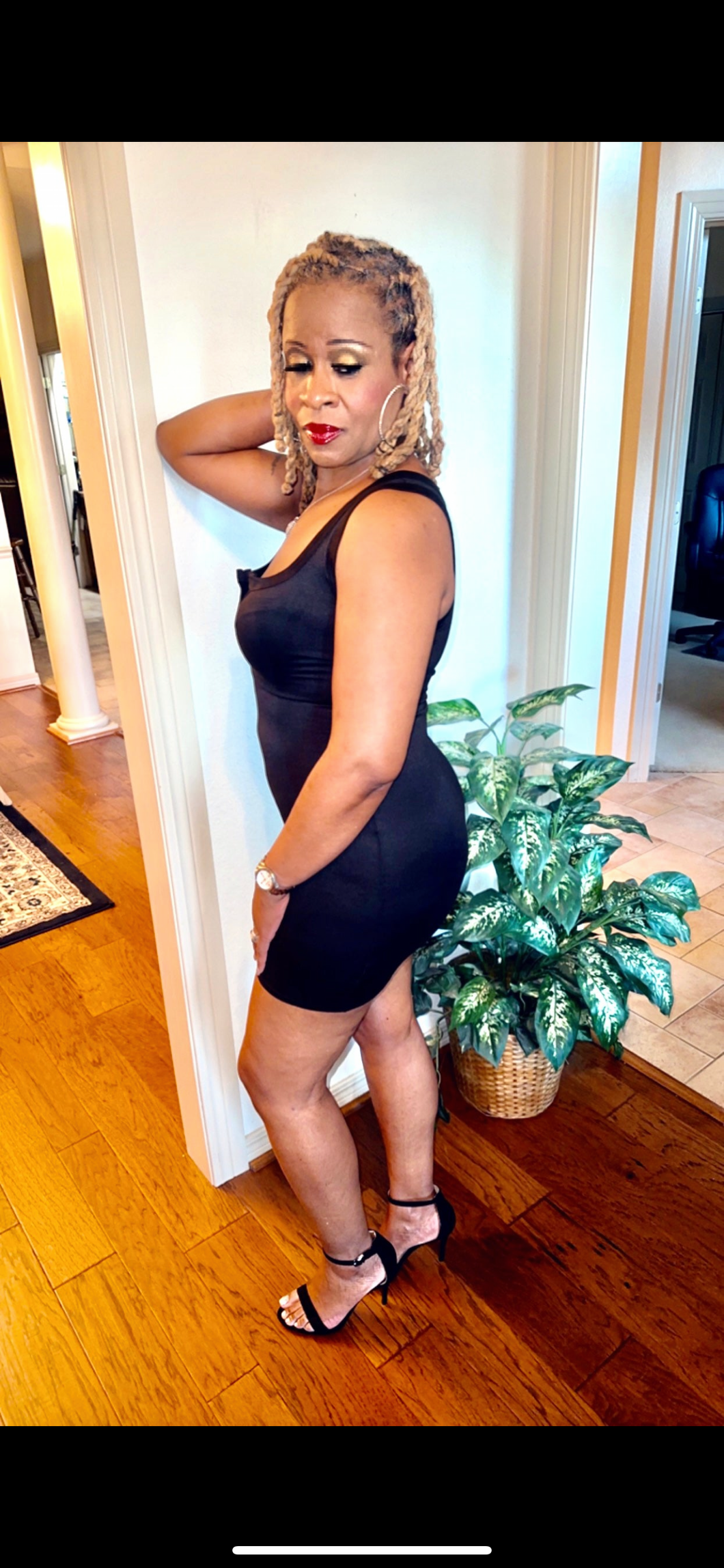 BLACK HOT 2 TROT DRESS