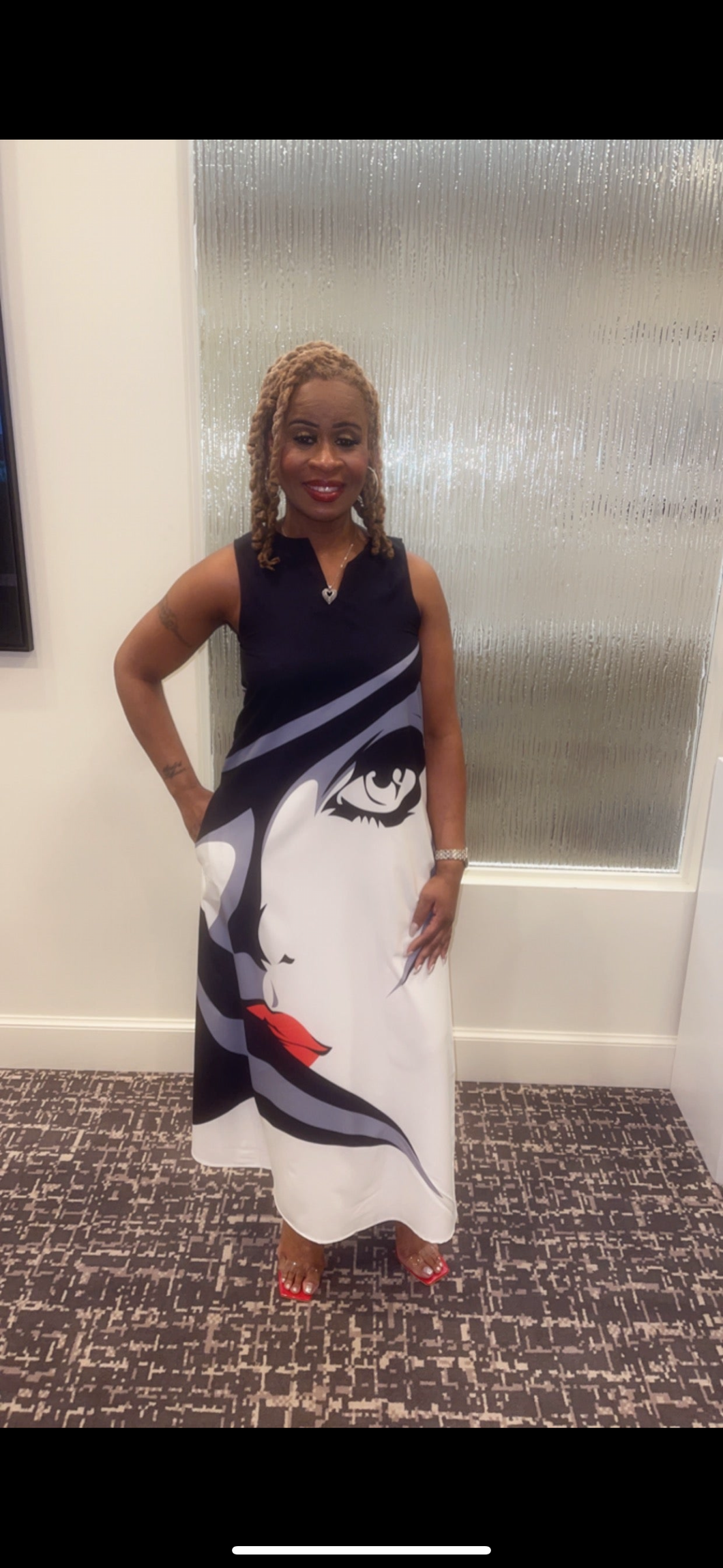 WHITE FACE IT DRESS