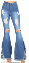 Load image into Gallery viewer, RIPPED AND FADED JEANS
