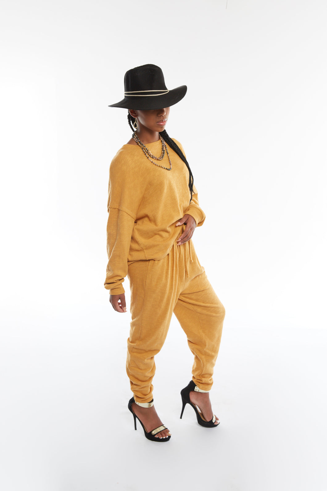 GOLDEN MUSTARD JUST LOUNGIN JOGGER SET
