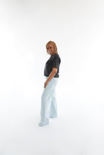 Load image into Gallery viewer, RIPPED KNEE WIDE LEG JEAN

