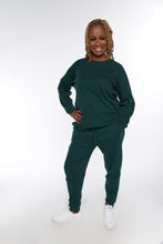 Load image into Gallery viewer, HUNTER JUST CHILLIN JOGGER SET
