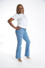 Load image into Gallery viewer, LIGHT BLUE GIVIN&#39; VIBES JEAN
