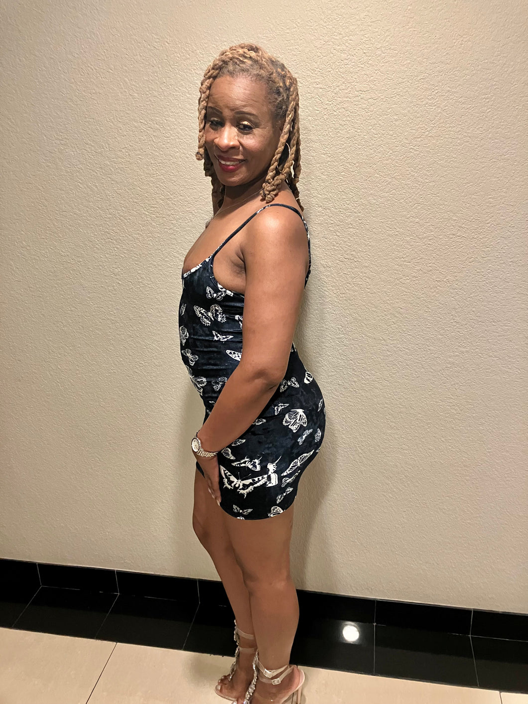 GIVIN BUTTERFLIES DRESS