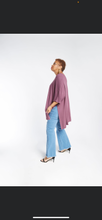 Load image into Gallery viewer, CURVY GIVIN&#39; VIBES JEAN
