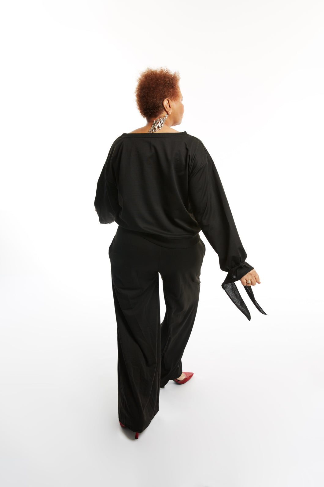 CURVY BLACK WRIST TIE LOUNGE SET