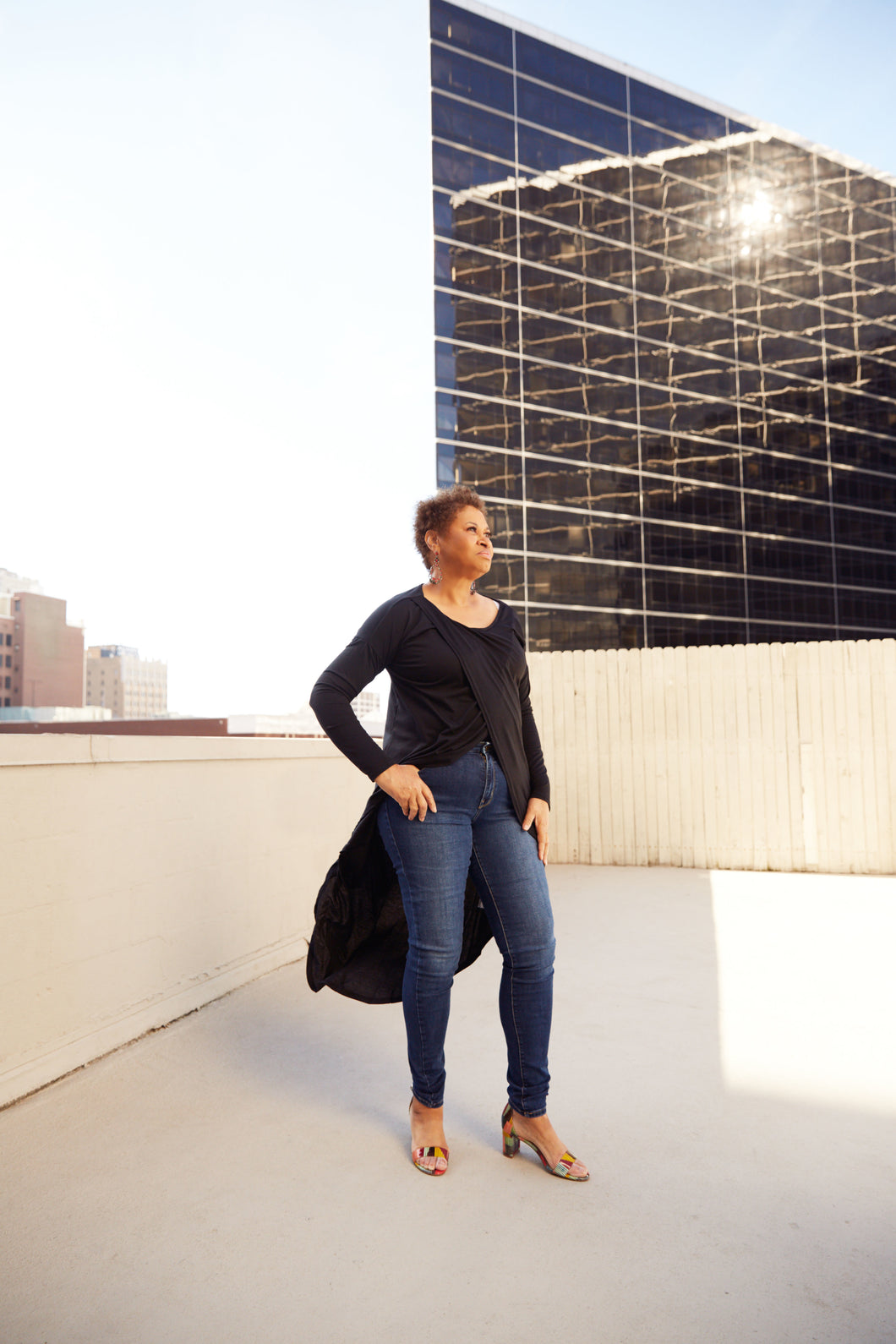 CURVY  BLACK LONG SLEEVE HIGH LOW TOP w/SLIT